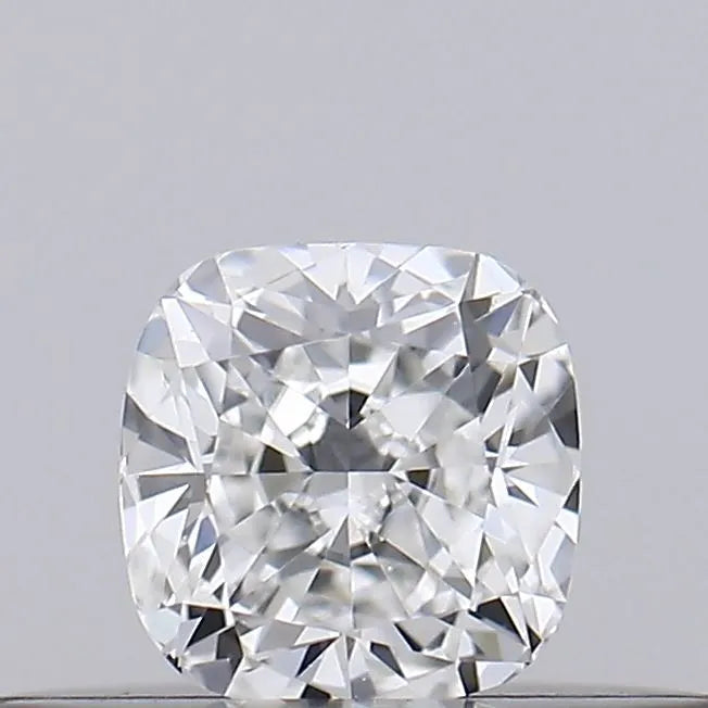 0.20ct Cushion modified Natural Diamond (Colour G, Clarity VS2, GIA Certified)