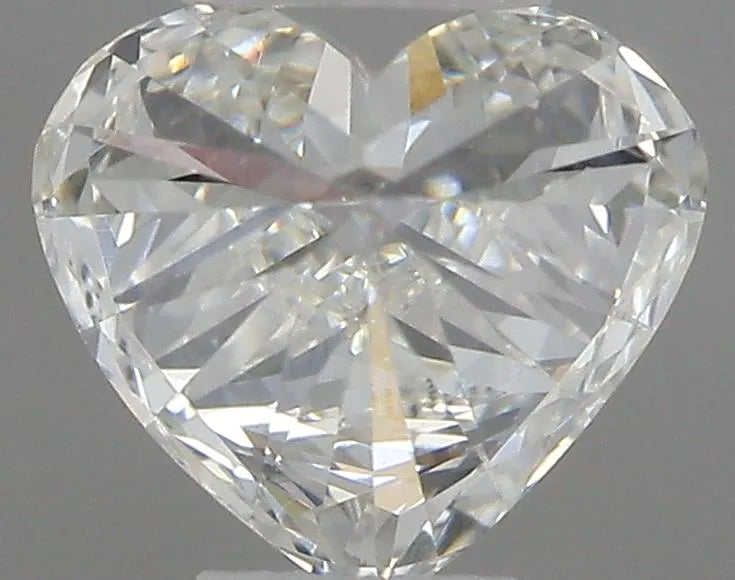 0.37ct Heart Natural Diamond (Colour H, Clarity VVS2, IGI Certified)