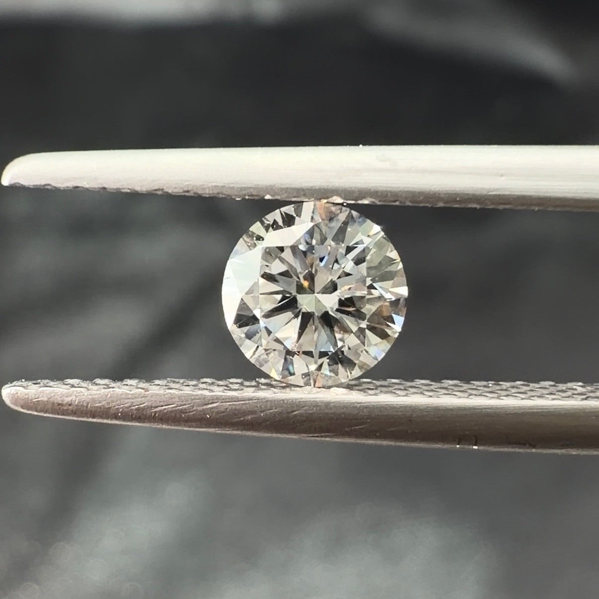 0.50 Ct Round Brilliant Natural Diamond (Colour G, Clarity VS2, GIA Certified)