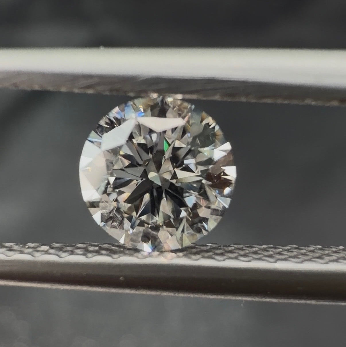 0.52 Ct Round Brilliant Natural Diamond (Colour F, Clarity VS1, GIA Certified)