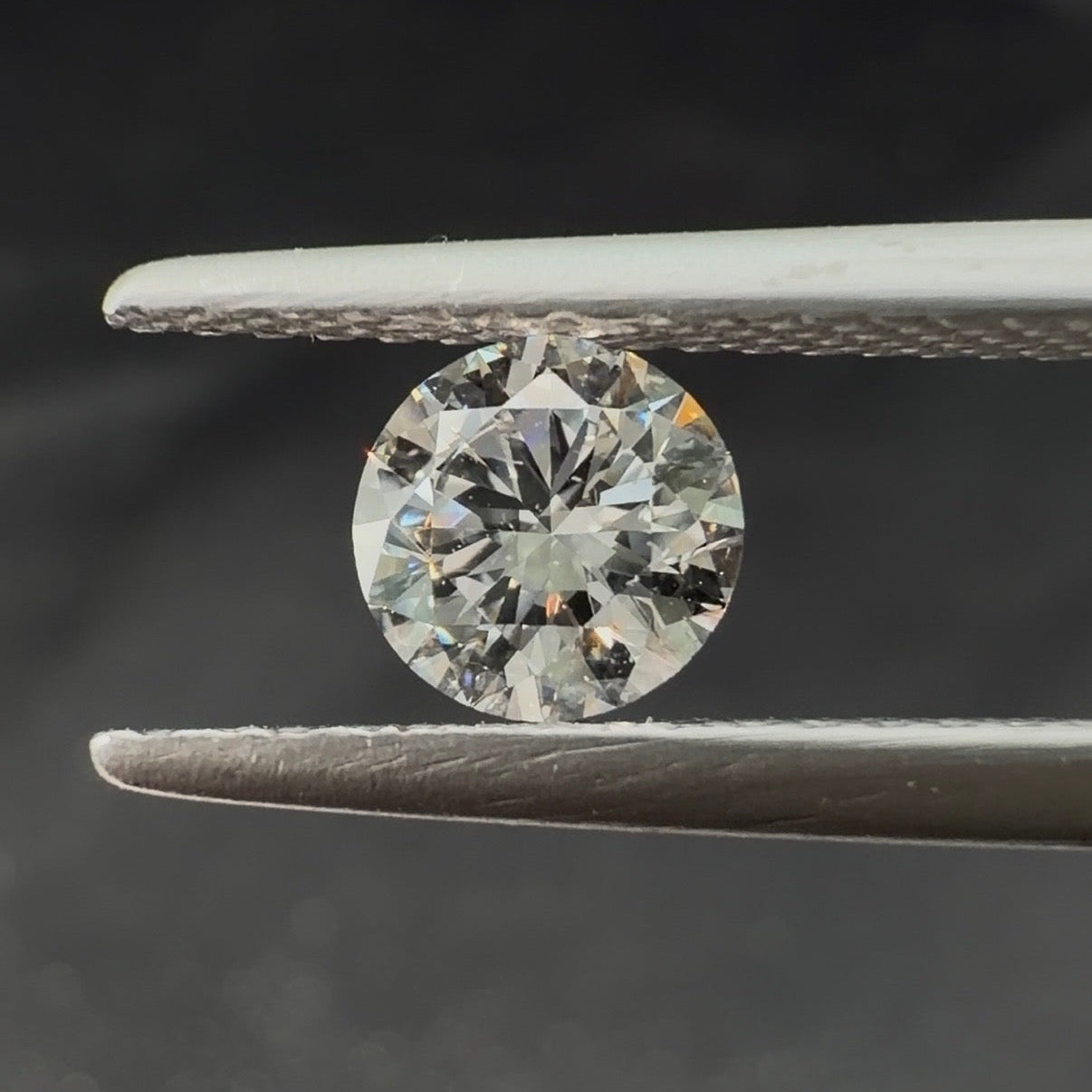 0.52 Ct Round Brilliant Cut Lab Grown Diamond (Colour D, Clarity VS2, IGI Certified)