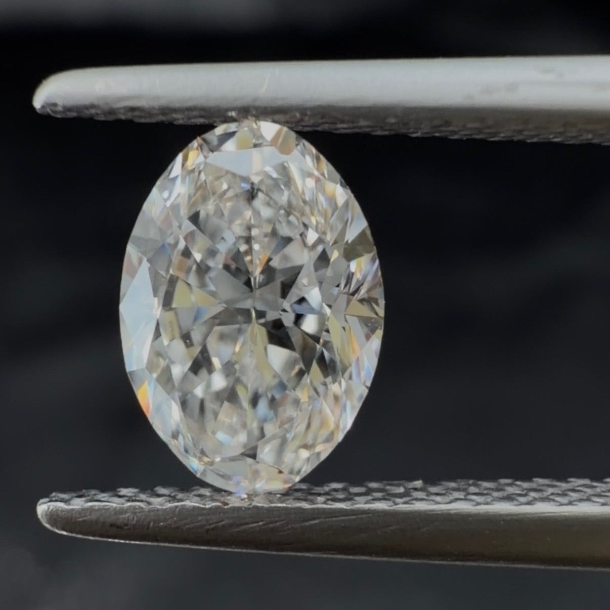 1.03 Ct Oval Cut Lab Grown Diamond (Colour D, Clarity VS1, IGI Certified)