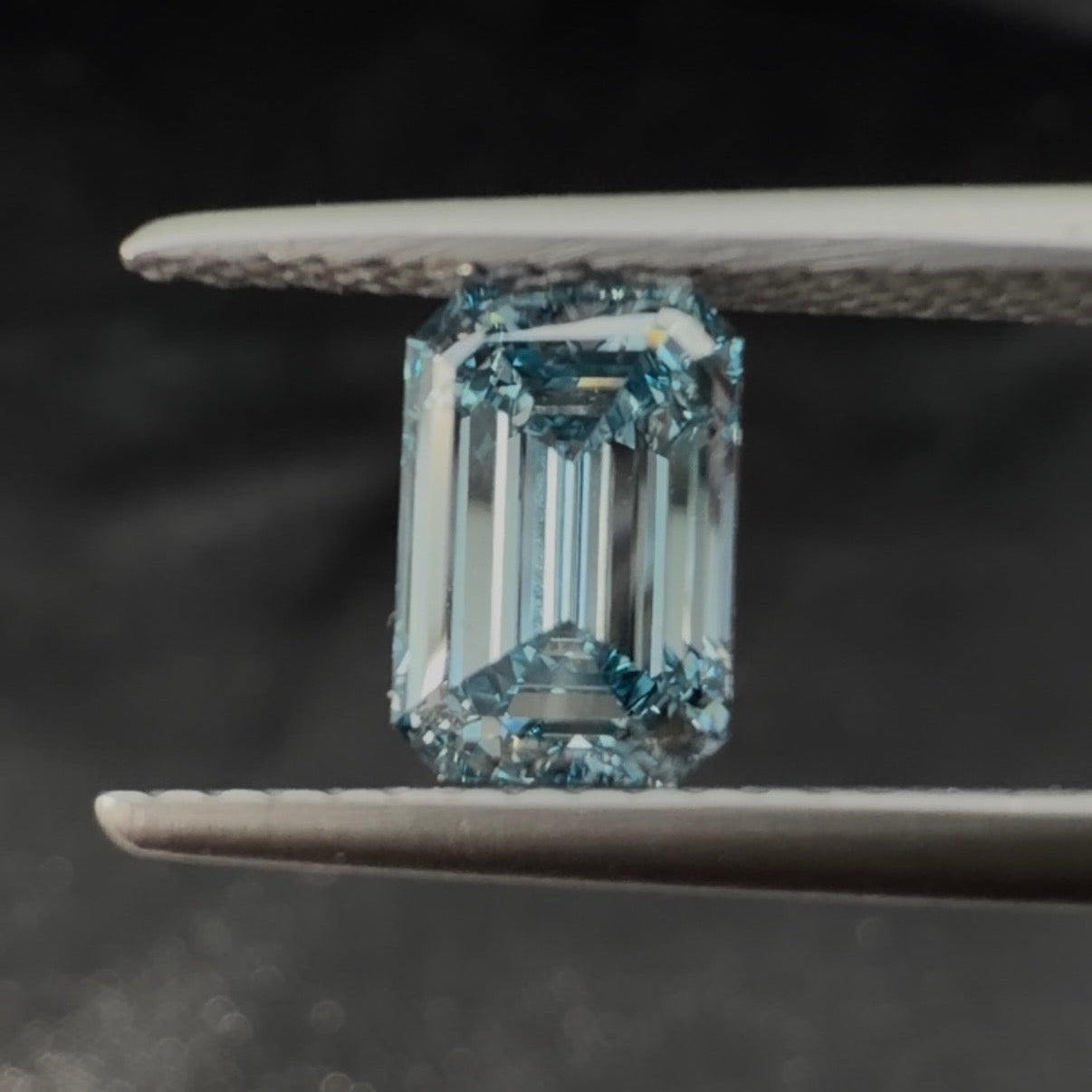 1.22 Ct Emerald Cut Lab Grown Diamond (Colour Fancy Intense Blue, Clarity VS1, IGI Certified)