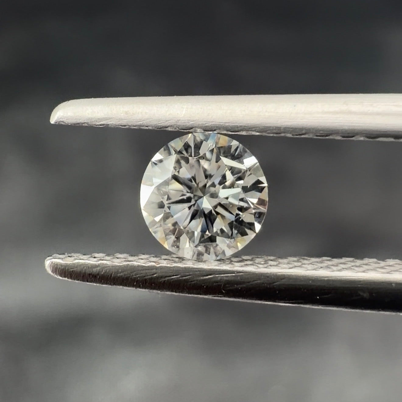 0.36 Ct Round Brilliant Cut Natural Diamond (Colour G, Clarity VS2, GIA Certified)